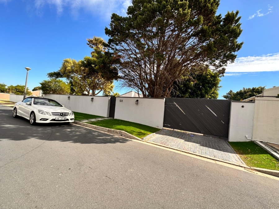 4 Bedroom Property for Sale in Flamingo Vlei Western Cape